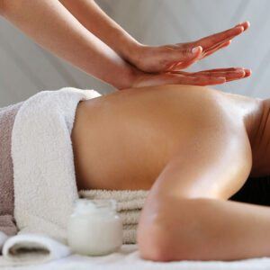 CURE RELAXATION** <br><span style="color:#738479">6 massages du monde au choix</span>